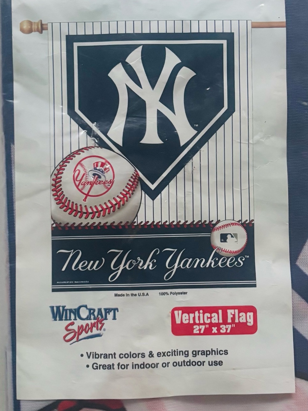 New York Yankees Vertical Flag - Navy & White with Red Accents